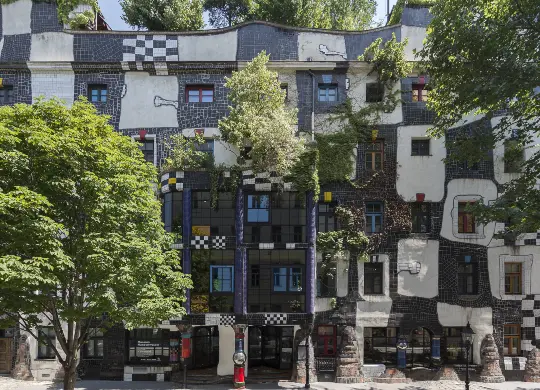 Auf Klassenfahrt mit HEROLÉ: Außenfassade Kunst Haus Wien