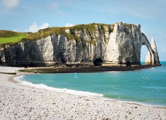 Auf Klassenfahrt mit HEROLÉ: Felsen bei Le Havre in der Normandie.