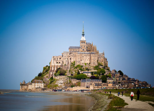 Mont-Saint-Michel in der Normandie  Auf Klassenfahrt mit HEROLÉ: Mont-Saint-Michel in der Normandie.