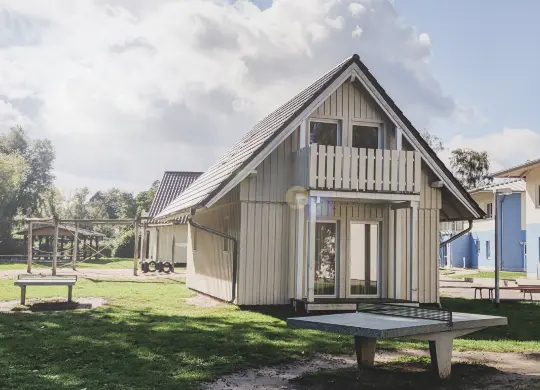 Klassenfahrt Stralsund: Jugendherberge Stralsund Außenbereich Auf Klassenfahrt mit HEROLÉ: Außenbereich der Jugendherberge Stralsund