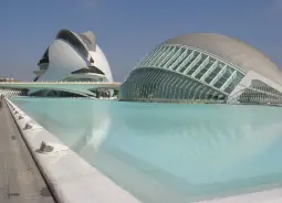 Stadt der Künste und Wissenschaften in Valencia  Auf Klassenfahrt mit HEROLÉ: Stadt der Künste und Wissenschaften in Valencia.