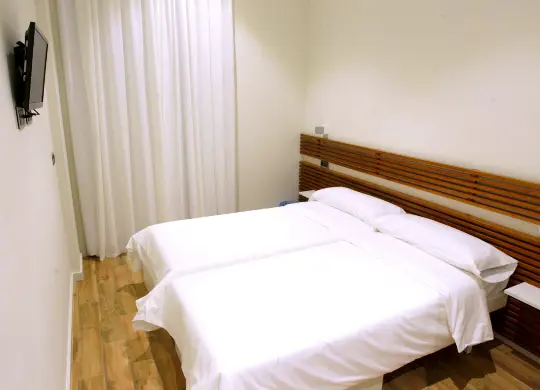 Auf Klassenfahrt mit HEROLÉ: Doppelzimmer im Urban Youth Hostel in Valencia