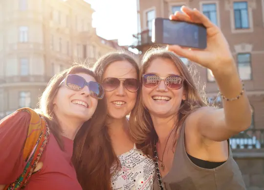 Auf Klassenfahrt mit HEROLÉ: Selfie in Barcelona.