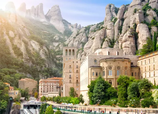 Auf Klassenfahrt mit HEROLÉ: Kloster Montserrat in Barcelona.