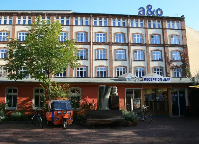 Auf Klassenfahrt mit HEROLÉ: A&O Berlin Friedrichshain