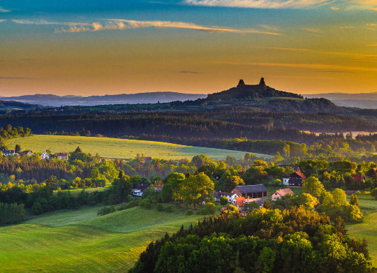 Burgruine Trosky im böhmischen Paradies Auf Klassenfahrt mit HEROLÉ: Burgruine Trosky im böhmischen Paradies.