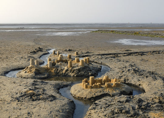 Sandburgen in Cuxhaven Auf Klassenfahrt mit HEROLÉ: Sandburgen in Cuxhaven.