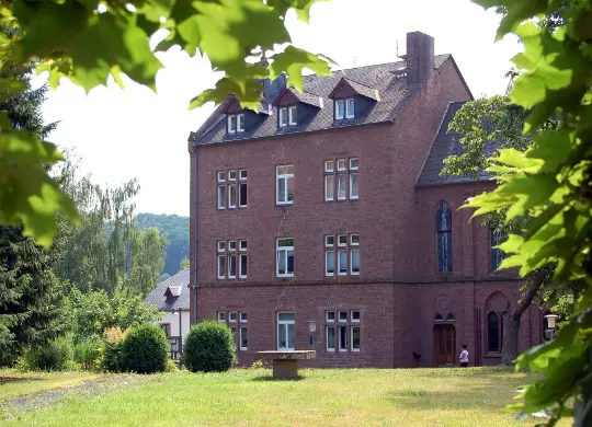 Auf Klassenfahrt mit HEROLÉ: Bildungs- und Freizeitzentrum Stiftsberg in der Eifel Kyllburg.