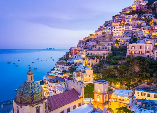 Auf Klassenfahrt mit HEROLÉ: Amalfiküste mit Positano am Golf von Sorrent.