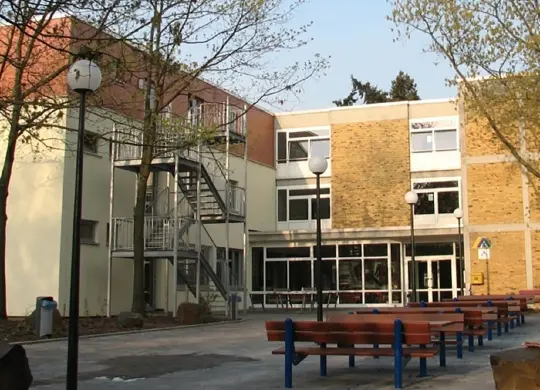 Jugendherberge in Limburg  Auf Klassenfahrt mit HEROLÉ: Jugendherberge in Limburg.