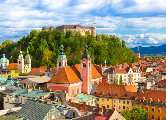 Blick auf die Burg in Ljubljana Auf Klassenfahrt mit HEROLÉ: Blick auf die Burg in Ljubljana.