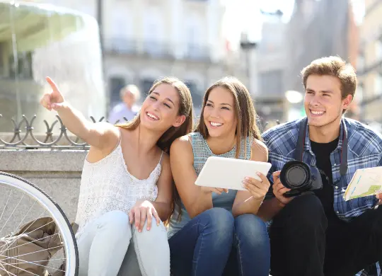 Auf Klassenfahrt mit HEROLÉ: Sightseeing in Madrid.