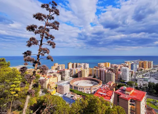 Auf Klassenfahrt mit HEROLÉ: Stierkampfarena La Malagueta in Málaga.