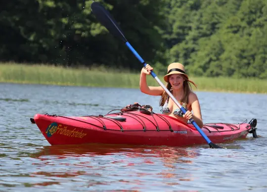 Auf Klassenfahrt mit HEROLÉ: Kanuprogramm an den Mecklenburger Seen.