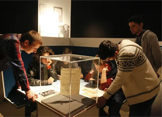 Auf Klassenfahrt mit HEROLÉ: Dokumentationszentrum Reichsparteitagsgelände in Nürnberg.