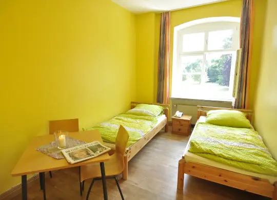 Auf Klassenfahrt mit HEROLÉ: Schloss Gadow Doppelzimmer in Prignitz.