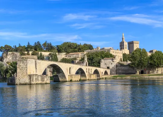 Avignon in der Provence Auf Klassenfahrt mit HEROLÉ: Avignon in der Provence.