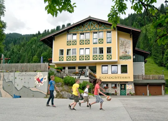 Auf Klassenfahrt mit HEROLÉ: Peilsteinhof im Salzburger Land.