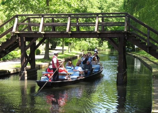 Kahnfahrt im Spreewald Auf Klassenfahrt mit HEROLÉ: Kahnfahrt im Spreewald.
