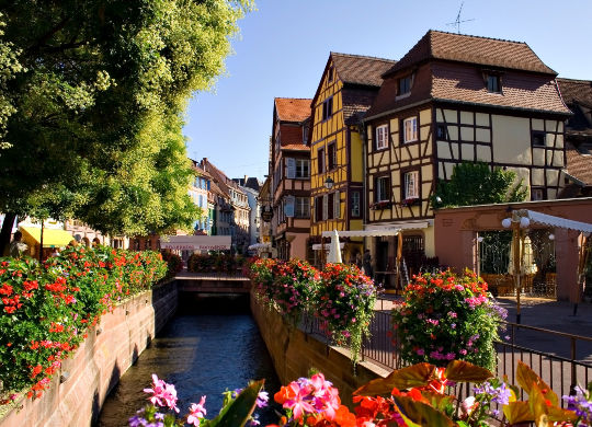 Blick auf die Straße Klein Venedig in Straßburg Auf Klassenfahrt mit HEROLÉ: Besuchen Sie auch die Kleine Venedig in Straßburg