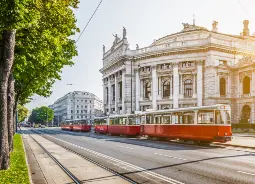 Straßenbahn in Wien  Auf Klassenfahrt mit HEROLÉ: Straßenbahn in Wien.