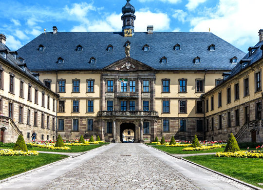 Stadtschloss in Fulda in der Rhön Auf Klassenfahrt mit HEROLÉ: Stadtschloss in Fulda in der Rhön.