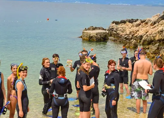 Auf Klassenfahrt mit HEROLÉ: Schnorcheltour in der Kvarner Bucht.