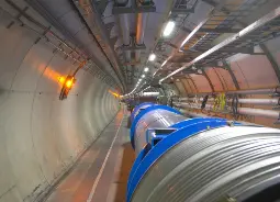 Auf Klassenfahrt mit HEROLÉ: Führung im Cern - Europäische Organisation für Kernforschung