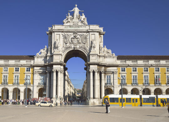 Eingang zur City in Lissabon Auf Klassenfahrt mit HEROLÉ: Eingang zur City in Lissabon.