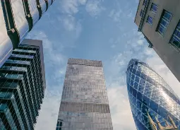 Auf Klassenfahrt mit HEROLÉ: Blick auf Lloyds of London in London.
