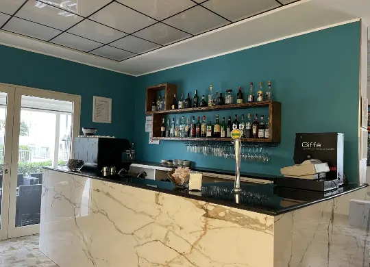 Auf Klassenfahrt mit HEROLÉ: Lobby im Hotel San Marino an der Adria