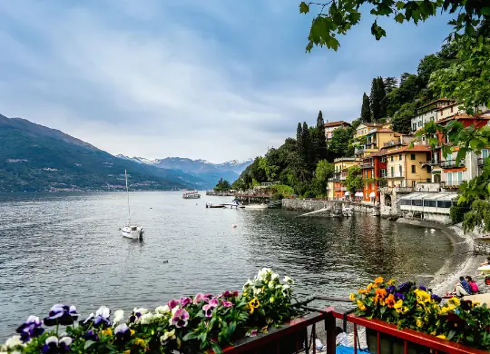 Auf Klassenfahrt mit HEROL&Eacute;: Comer See in Mailand.