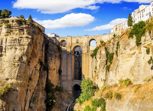 Auf Klassenfahrt mit HEROLÉ: Ronda Puente Nuevo in.