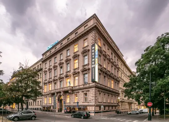 Auf Klassenfahrt mit HEROL&Eacute;: Meet Me23 Hostel in Prag