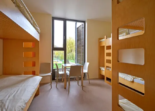 Mehrbettzimemr in der Jugendherberge Echternach in Luxemburg Auf Klassenfahrt mit HEROLÉ: Mehrbettzimemr in der Jugendherberge Echternach in Luxemburg