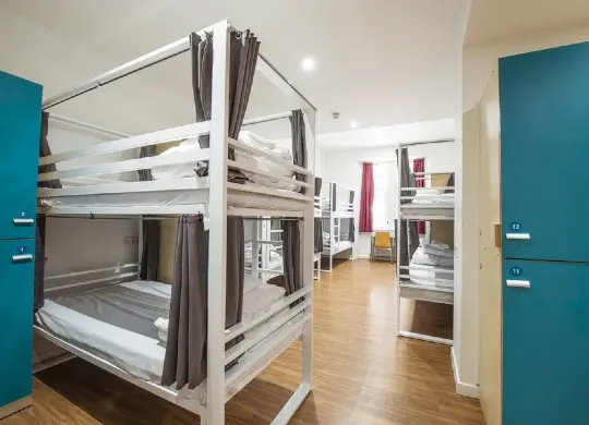 Auf Klassenfahrt mit HEROLÉ: Mehrbettzimmer im a&o Edinburgh City