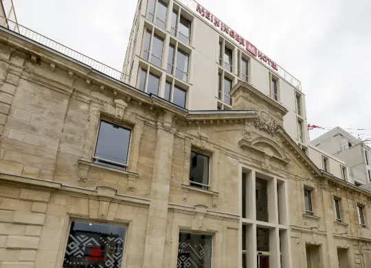 Auf Klassenfahrt mit HEROLÉ: Modern und alt - Meininger Hotel in Bordeaux