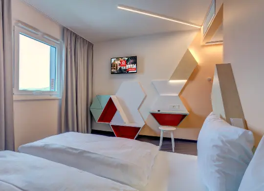 Auf Klassenfahrt mit HEROLÉ: Doppelzimmer MEININGER Hotel Heidelberg