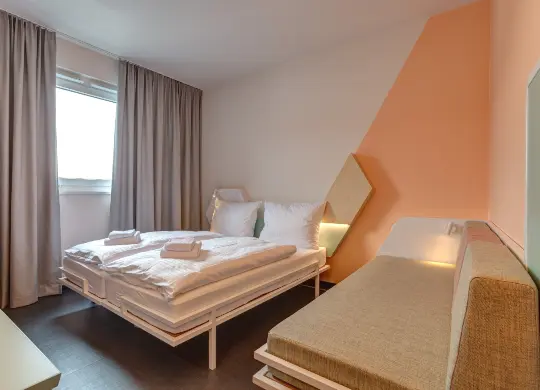 Auf Klassenfahrt mit HEROLÉ: Mehrbettzimmer MEININGER Hotel Heidelberg