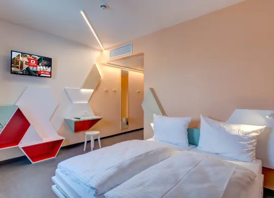 Auf Klassenfahrt mit HEROLÉ: Doppelzimmer MEININGER Hotel Heidelberg