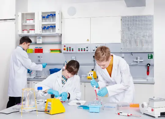 MINT-Studienfahrten (Experimenta Heilbronn)