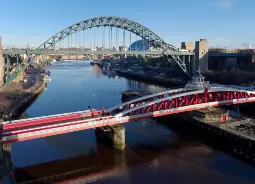 Auf Klassenfahrt mit HEROLÉ: Ausblick von der Tyne Bridge