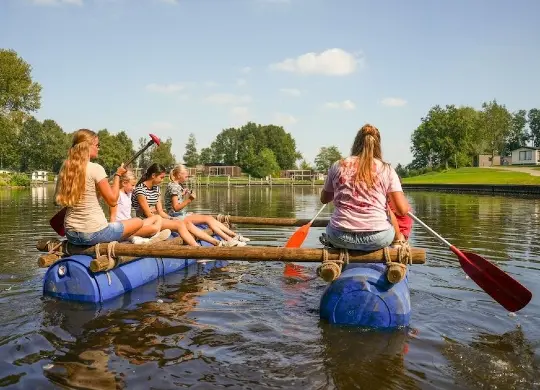 Auf Klassenfahrt mit HEROLÉ: Ein Traum für Wassersportler - Ferienzentrum Hunzepark