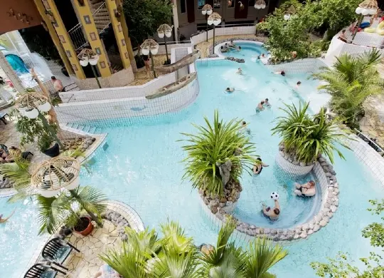 Auf Klassenfahrt mit HEROLÉ: Aqua Mundo im Center Parcs an der Nordsee.