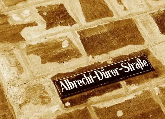 Auf Klassenfahrt mit HEROLÉ: Albrecht-Dürer-Straße in Nürnberg.