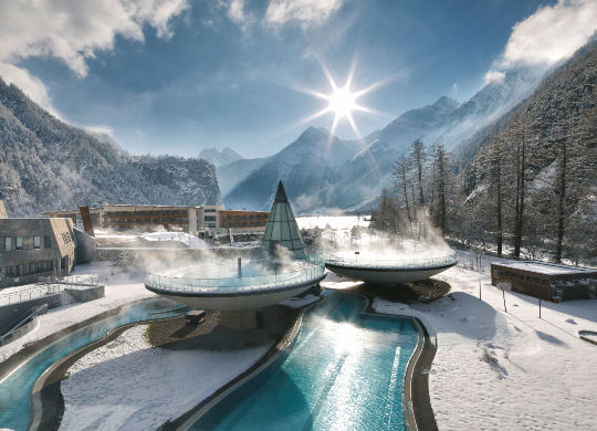 Klassenfahrten Ötztal - Aqua Dome Tirol Therme Klassenfahrten Ötztal - Blick auf Anlage des Aqua Dome Tirol Therme