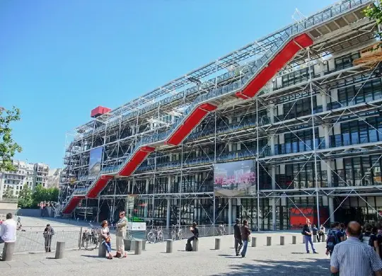 Auf Klassenfahrt mit HEROLÉ: Besuchen Sie auch das Centre Pompidou in Paris
