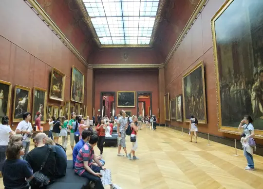 Auf Klassenfahrt mit HEROLÉ: Louvre Gemäldeausstellung in Paris.