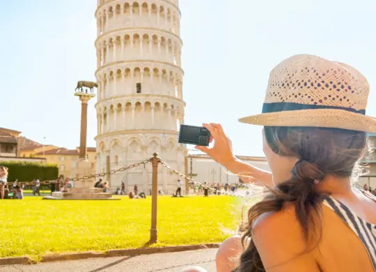 Auf Klassenfahrt mit HEROLÉ: Pisa Stadtrundgang in der.Toskana