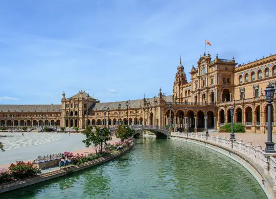 Auf Klassenfahrt mit HEROLÉ: Plaza de España in Sevilla